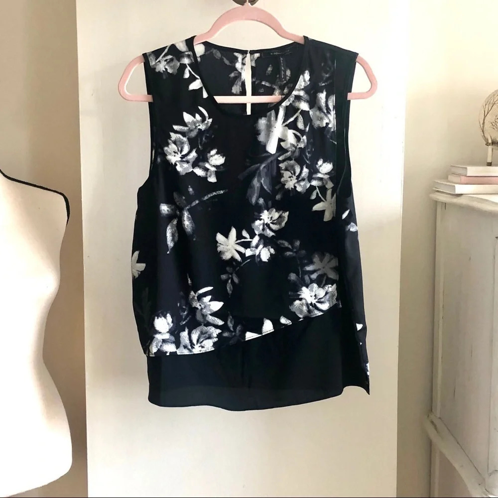 NWT BCBG MaxAzria Sleeveless Top. Size M